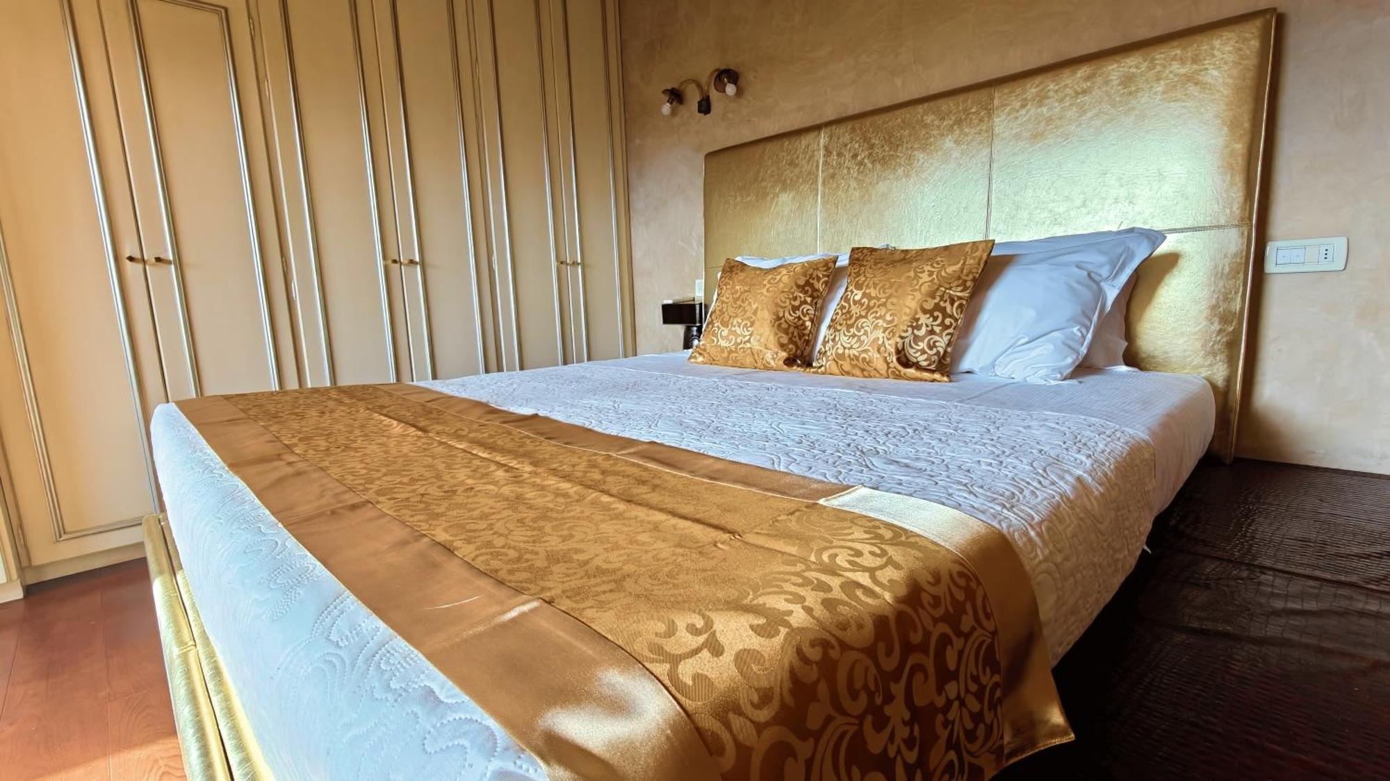 Opera Luxury Apartment 维罗纳 外观 照片