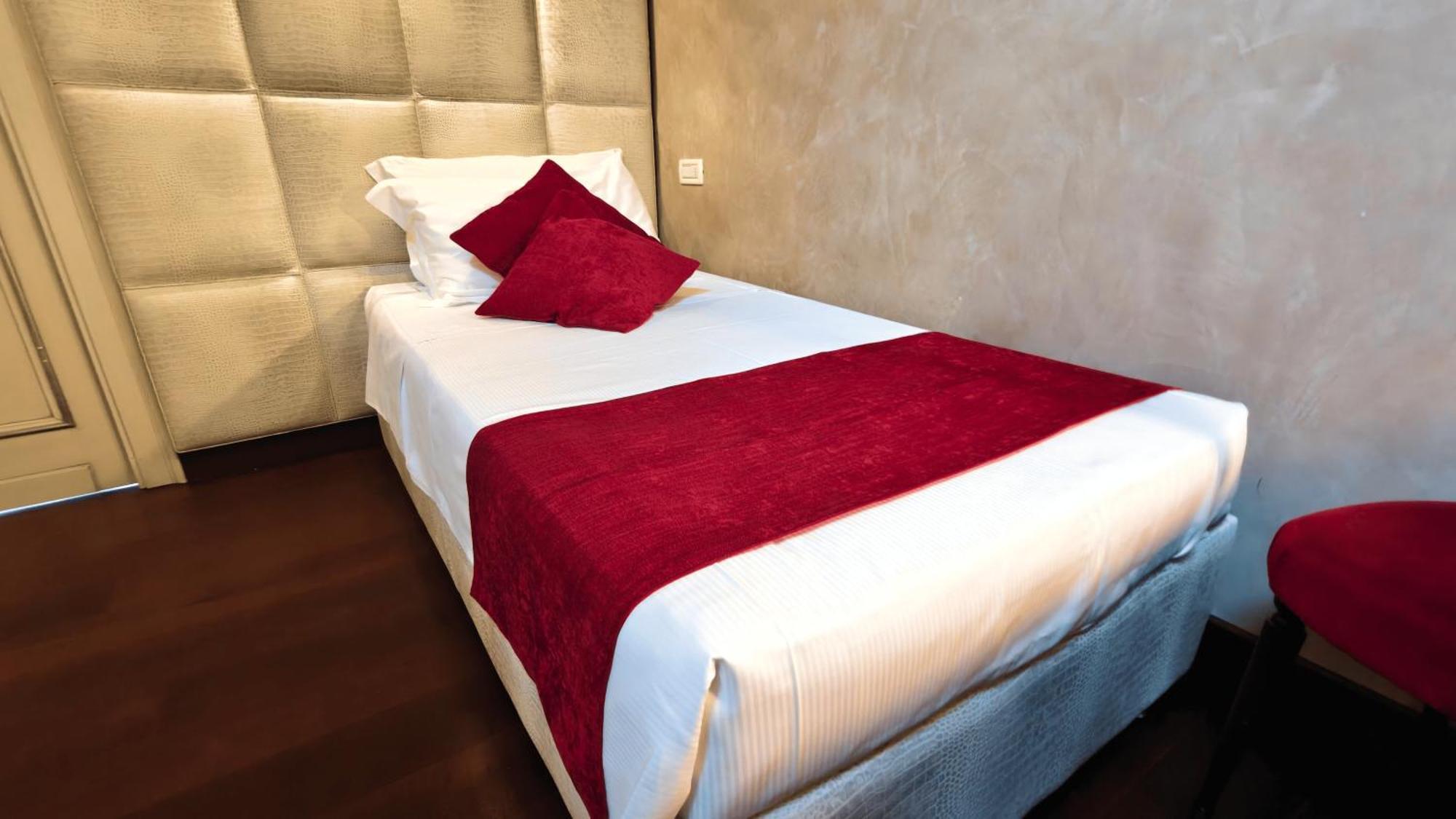 Opera Luxury Apartment 维罗纳 外观 照片